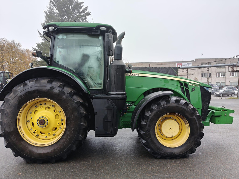 John Deere 8400R - Traktor: das Bild 2 John Deere 8400R - Traktor: das Bild 2