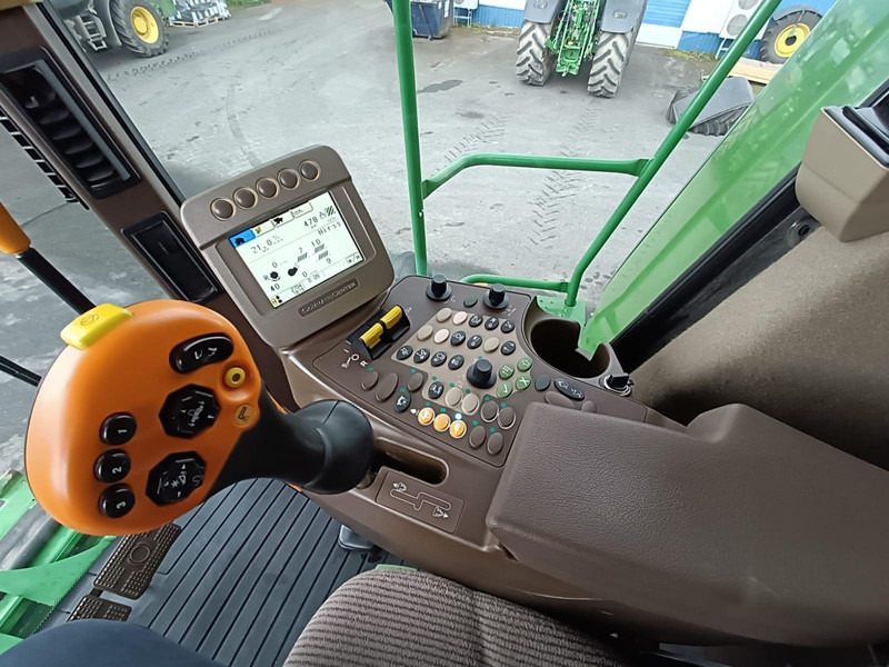 Mähdrescher John Deere T550: das Bild 15