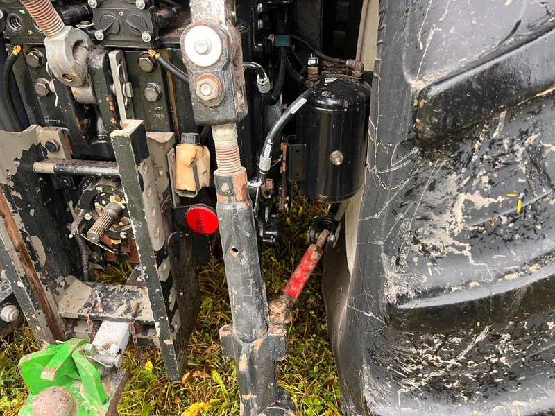 Traktor New Holland T8.330: das Bild 8 Traktor New Holland T8.330: das Bild 8