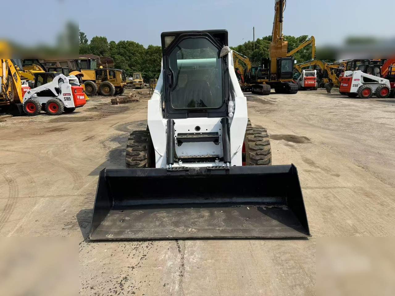 BOBCAT S300 - Kompaktlader: das Bild 2 BOBCAT S300 - Kompaktlader: das Bild 2