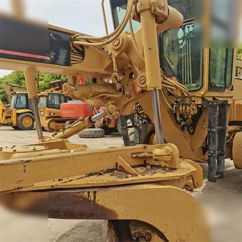 Grader CATERPILLAR 14H: das Bild 11