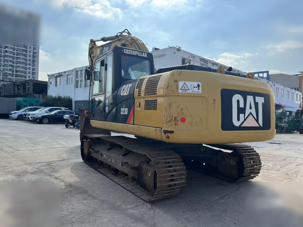 CATERPILLAR 323D - Kettenbagger: das Bild 3 CATERPILLAR 323D - Kettenbagger: das Bild 3