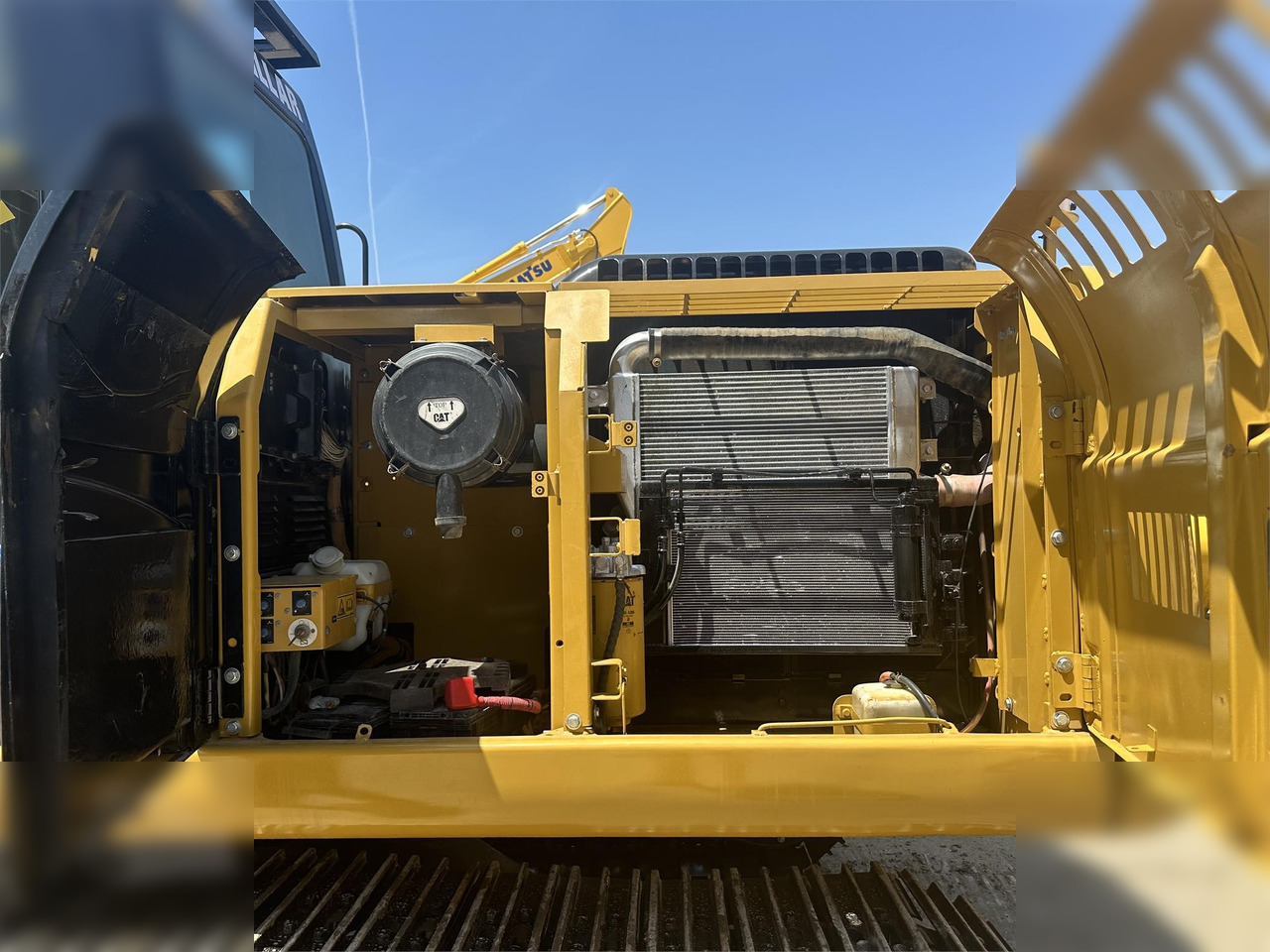CATERPILLAR 323DL - Kettenbagger: das Bild 4 CATERPILLAR 323DL - Kettenbagger: das Bild 4