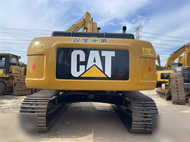 CATERPILLAR 330D2 - Kettenbagger: das Bild 3 CATERPILLAR 330D2 - Kettenbagger: das Bild 3
