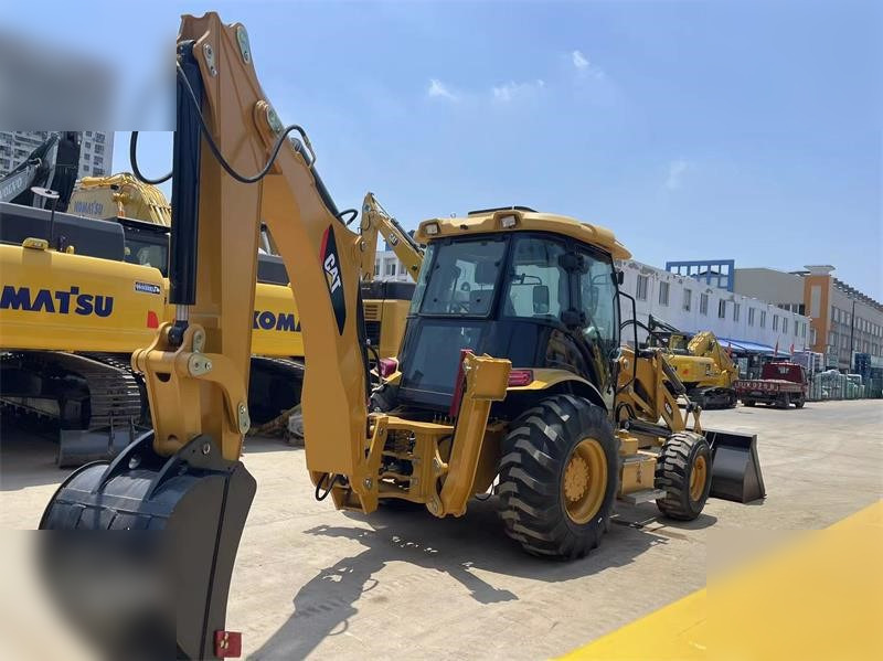 CATERPILLAR 420F - Baggerlader: das Bild 2 CATERPILLAR 420F - Baggerlader: das Bild 2