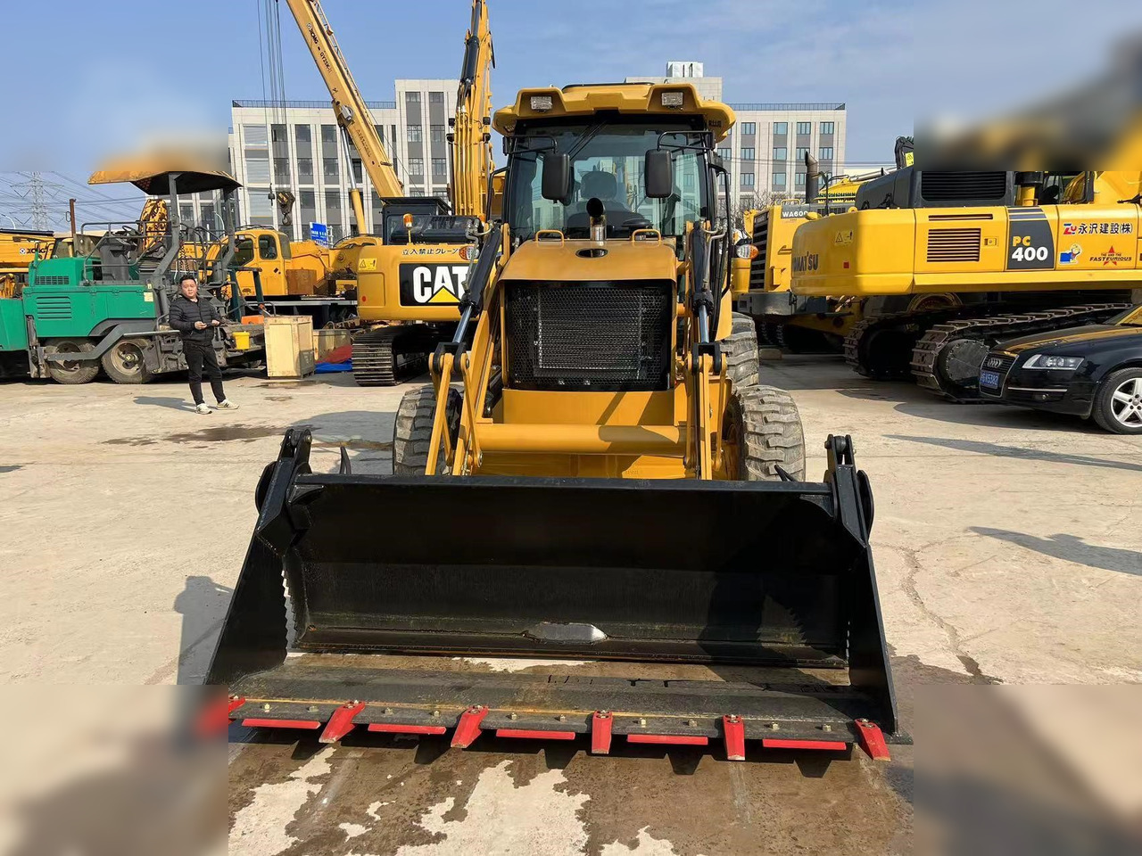 CATERPILLAR 420F - Baggerlader: das Bild 3 CATERPILLAR 420F - Baggerlader: das Bild 3