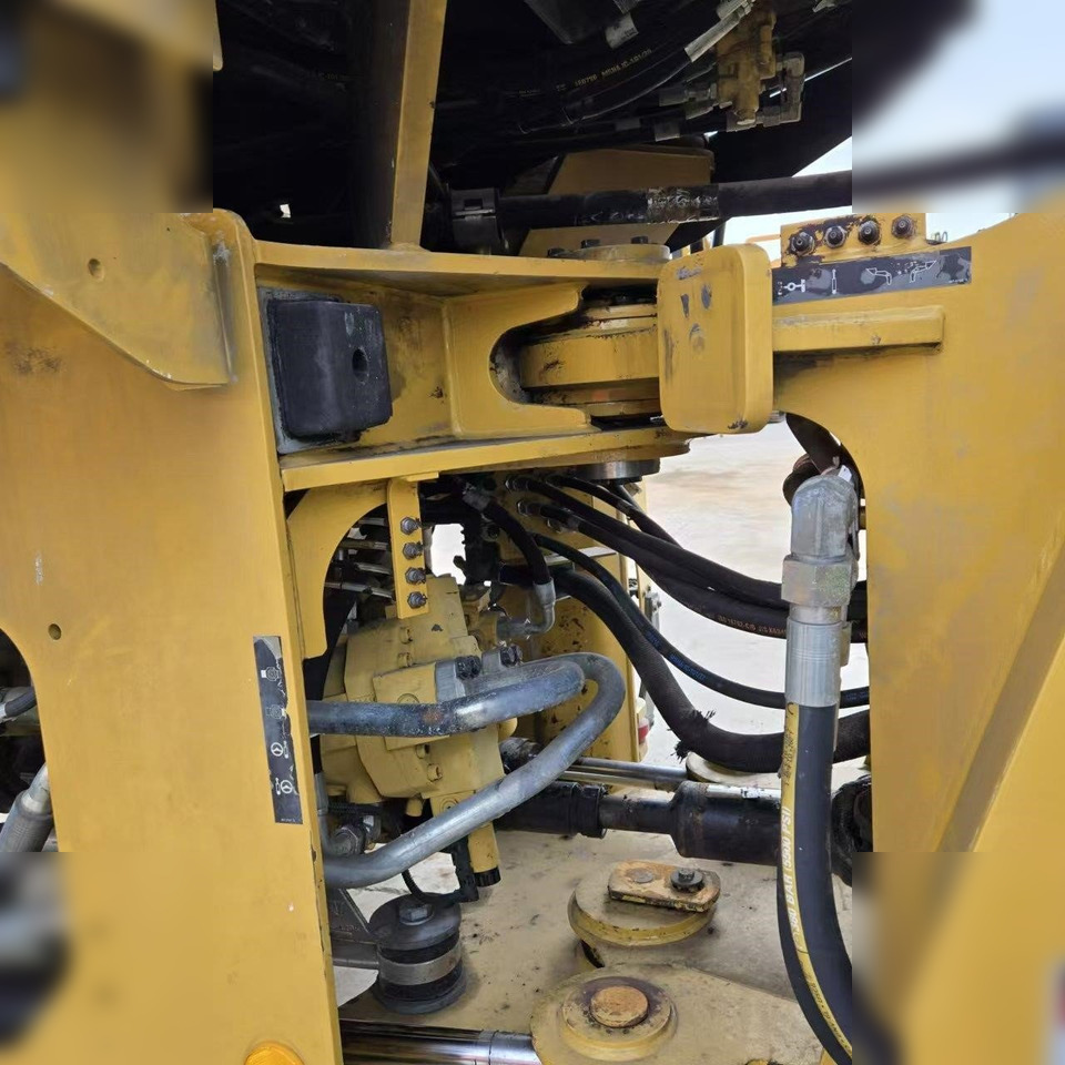 Radlader CATERPILLAR 924K: das Bild 10