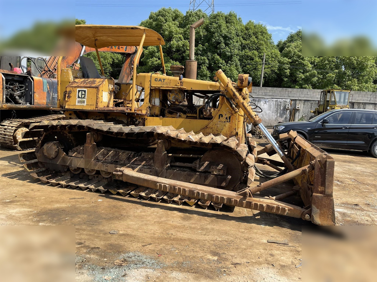 CATERPILLAR D5B - Bulldozer: das Bild 2 CATERPILLAR D5B - Bulldozer: das Bild 2