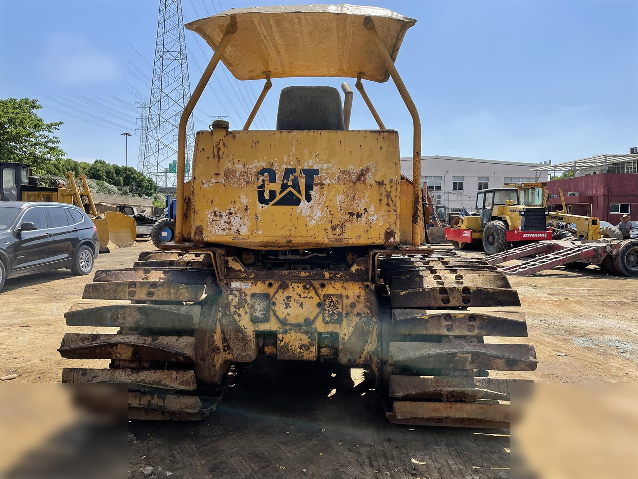 CATERPILLAR D5B - Bulldozer: das Bild 4 CATERPILLAR D5B - Bulldozer: das Bild 4
