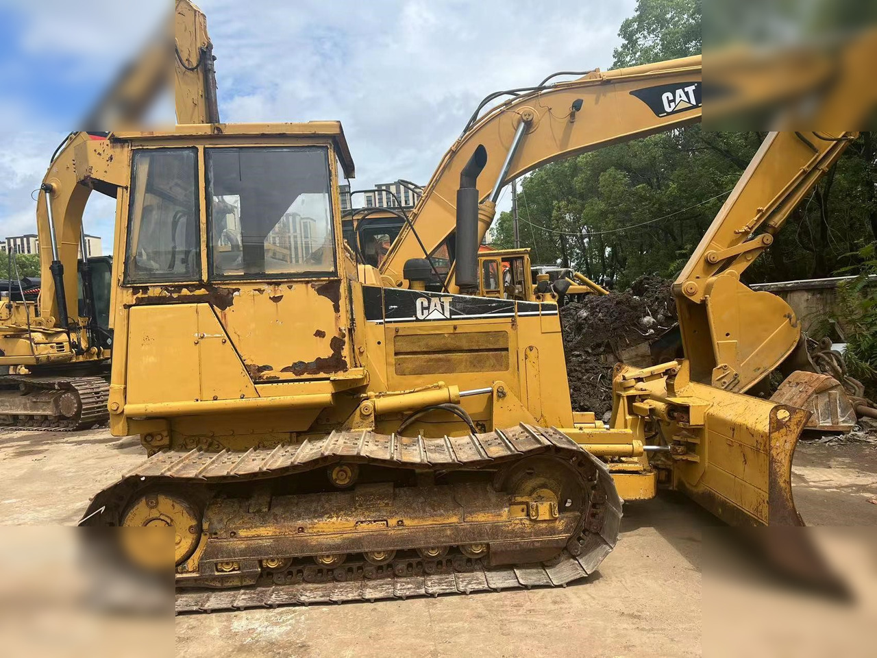 CATERPILLAR D5C - Bulldozer: das Bild 1 CATERPILLAR D5C - Bulldozer: das Bild 1
