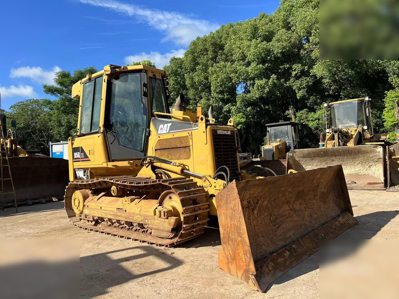 CATERPILLAR D5G XL - Bulldozer: das Bild 2 CATERPILLAR D5G XL - Bulldozer: das Bild 2