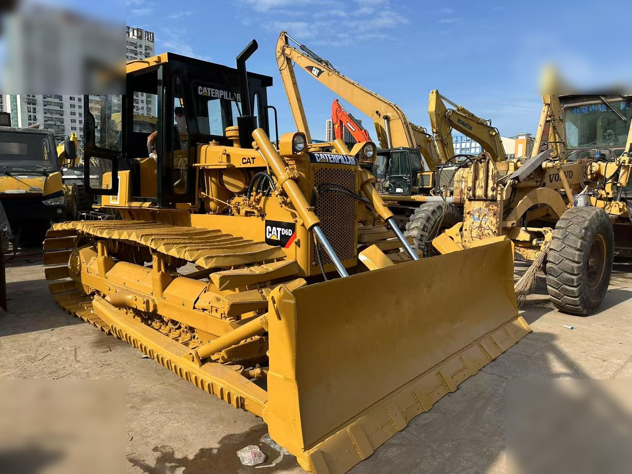 CATERPILLAR D6D - Bulldozer: das Bild 3 CATERPILLAR D6D - Bulldozer: das Bild 3