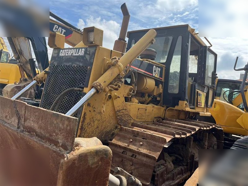 CATERPILLAR D6G - Bulldozer: das Bild 5 CATERPILLAR D6G - Bulldozer: das Bild 5