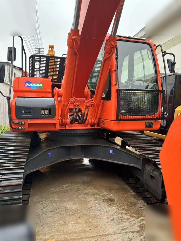 DOOSAN DX225 LC-5 - Kettenbagger: das Bild 3 DOOSAN DX225 LC-5 - Kettenbagger: das Bild 3