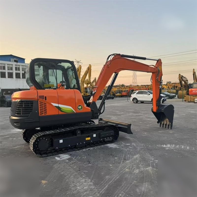 DOOSAN DX60E-10N - Kettenbagger: das Bild 4 DOOSAN DX60E-10N - Kettenbagger: das Bild 4