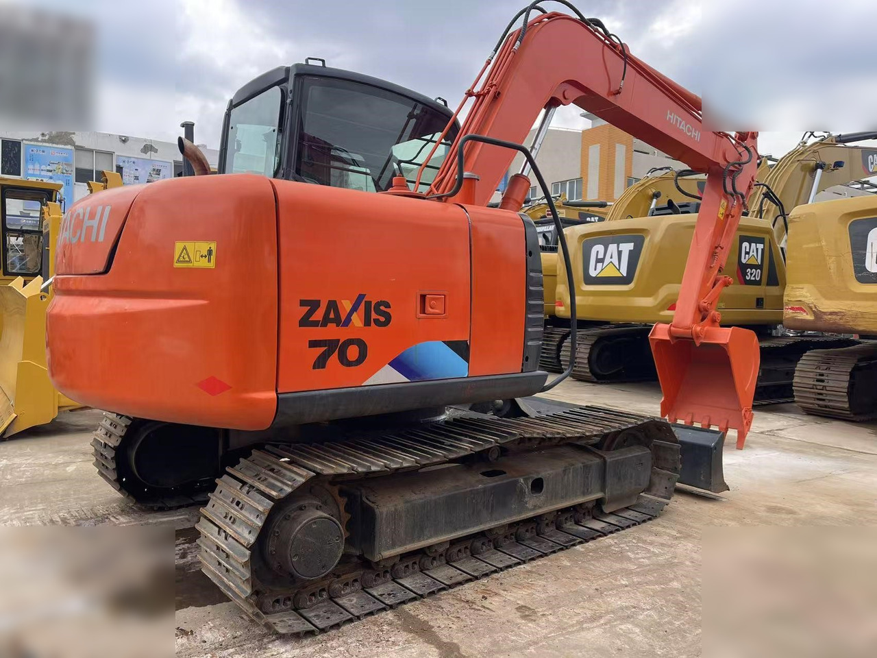 HITACHI ZX70 - Kettenbagger: das Bild 3 HITACHI ZX70 - Kettenbagger: das Bild 3