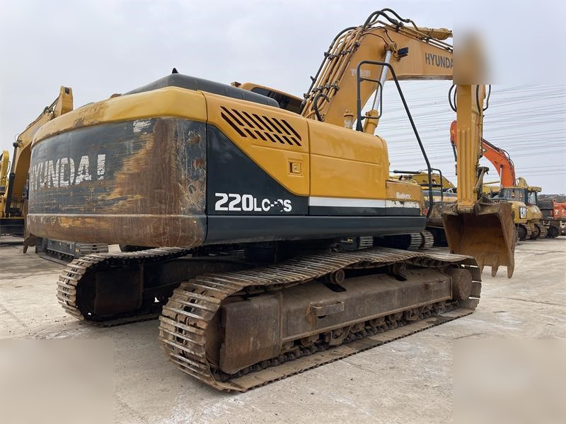 HYUNDAI ROBEX 220 LC-9 - Kettenbagger: das Bild 3 HYUNDAI ROBEX 220 LC-9 - Kettenbagger: das Bild 3