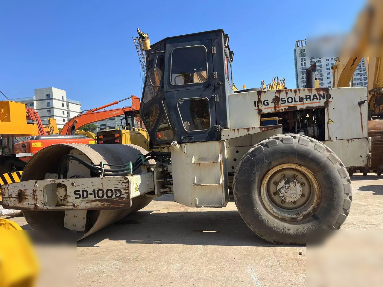 INGERSOLL-RAND SD100D - Walzen: das Bild 4 INGERSOLL-RAND SD100D - Walzen: das Bild 4