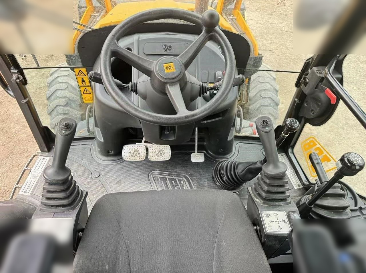 JCB 3CX - Baggerlader: das Bild 3 JCB 3CX - Baggerlader: das Bild 3