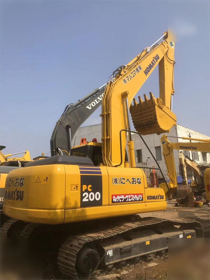 KOMATSU PC200-7 - Kettenbagger: das Bild 2 KOMATSU PC200-7 - Kettenbagger: das Bild 2