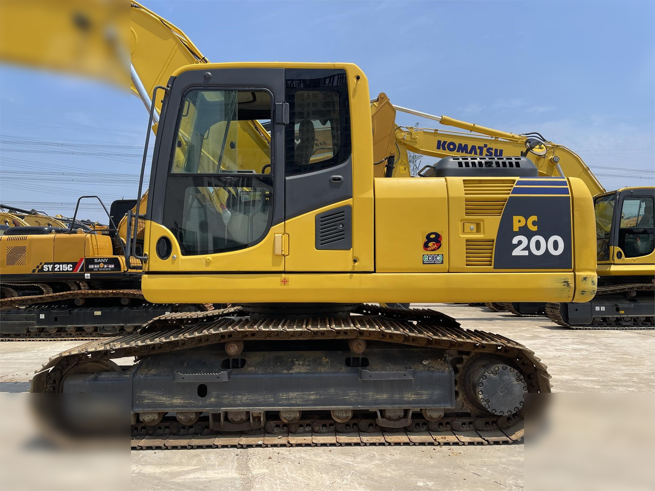 KOMATSU PC200-8 - Kettenbagger: das Bild 1 KOMATSU PC200-8 - Kettenbagger: das Bild 1