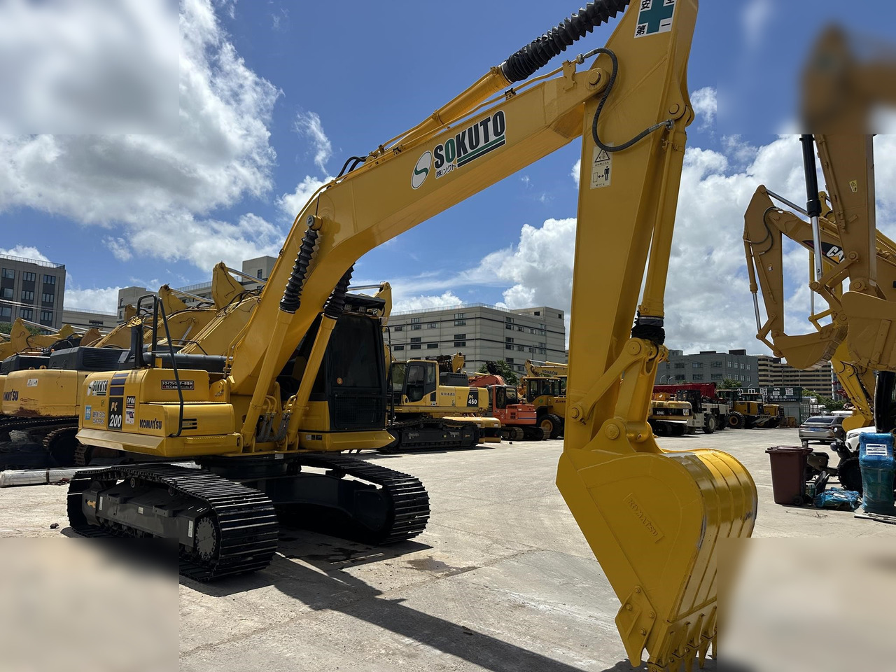 KOMATSU PC200-8 - Kettenbagger: das Bild 3 KOMATSU PC200-8 - Kettenbagger: das Bild 3