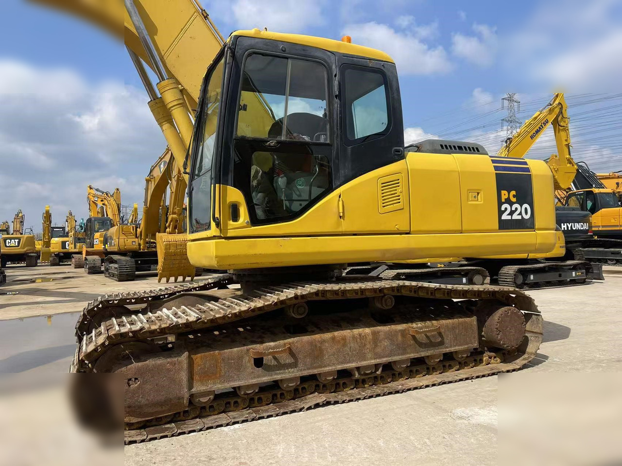 KOMATSU PC220-7 - Kettenbagger: das Bild 5 KOMATSU PC220-7 - Kettenbagger: das Bild 5