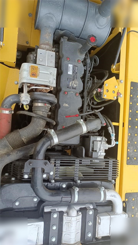 KOMATSU PC240 LC-8 - Kettenbagger: das Bild 5 KOMATSU PC240 LC-8 - Kettenbagger: das Bild 5