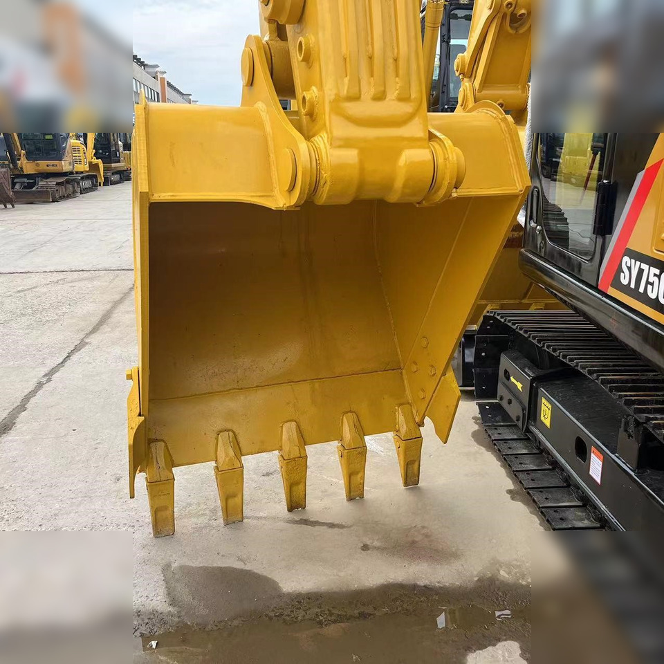 KOMATSU PC240 LC-8M0 - Kettenbagger: das Bild 5 KOMATSU PC240 LC-8M0 - Kettenbagger: das Bild 5