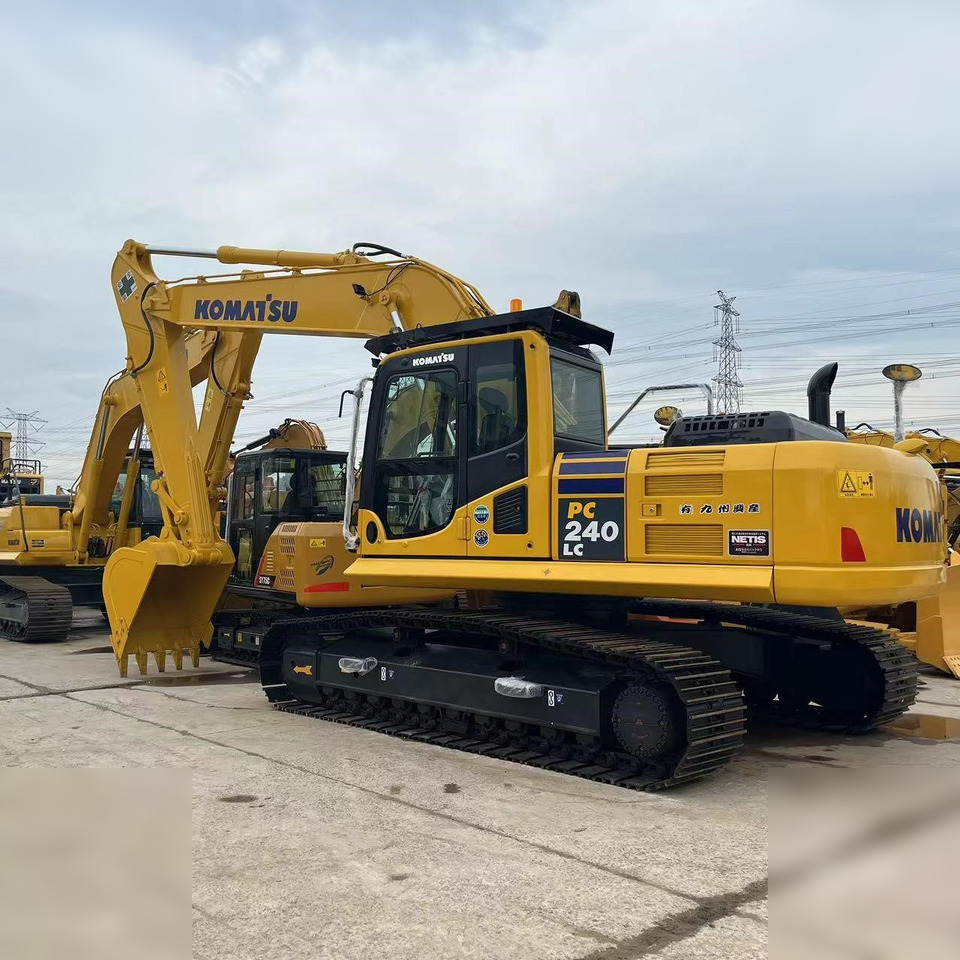 KOMATSU PC240 LC-8M0 - Kettenbagger: das Bild 1 KOMATSU PC240 LC-8M0 - Kettenbagger: das Bild 1