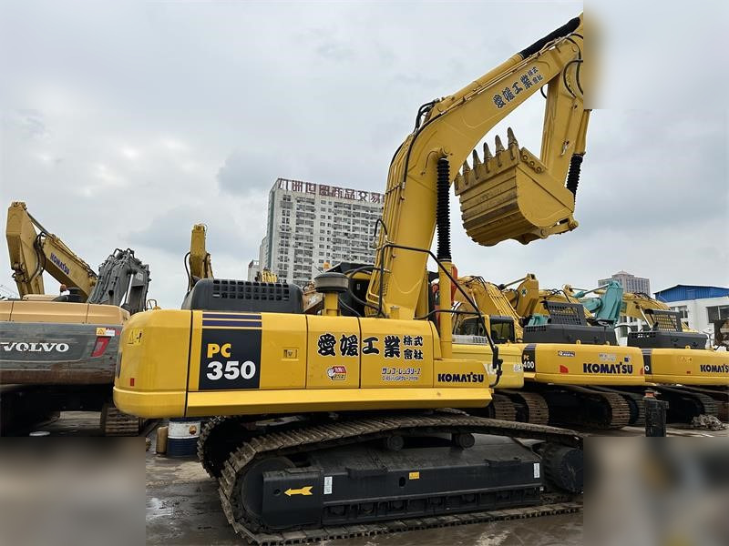 KOMATSU PC350-7 - Kettenbagger: das Bild 1 KOMATSU PC350-7 - Kettenbagger: das Bild 1