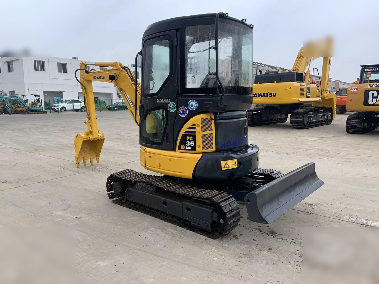 KOMATSU PC35MR-2 - Minibagger: das Bild 2 KOMATSU PC35MR-2 - Minibagger: das Bild 2