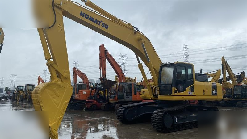KOMATSU PC400-8 - Kettenbagger: das Bild 4 KOMATSU PC400-8 - Kettenbagger: das Bild 4