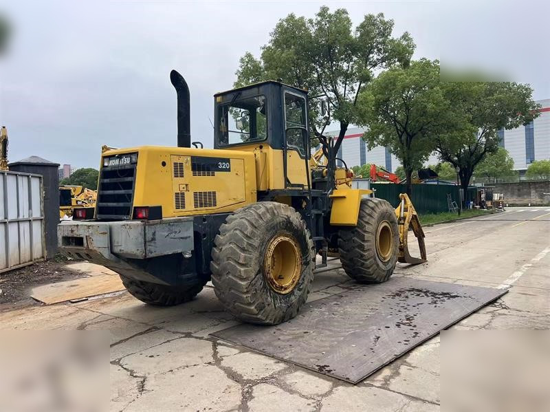 KOMATSU WA320-3 - Radlader: das Bild 3 KOMATSU WA320-3 - Radlader: das Bild 3