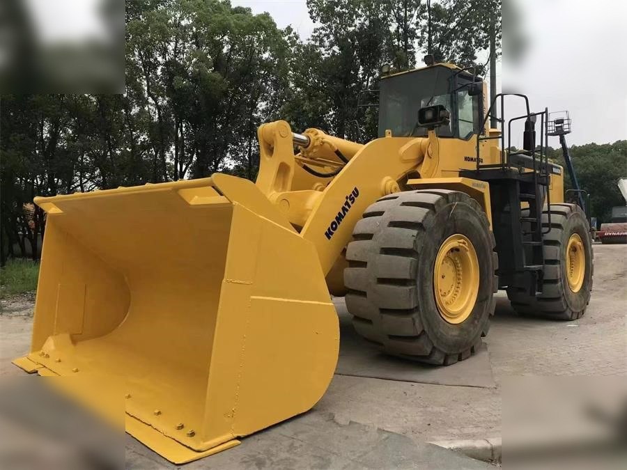 KOMATSU WA600-3 - Radlader: das Bild 2 KOMATSU WA600-3 - Radlader: das Bild 2