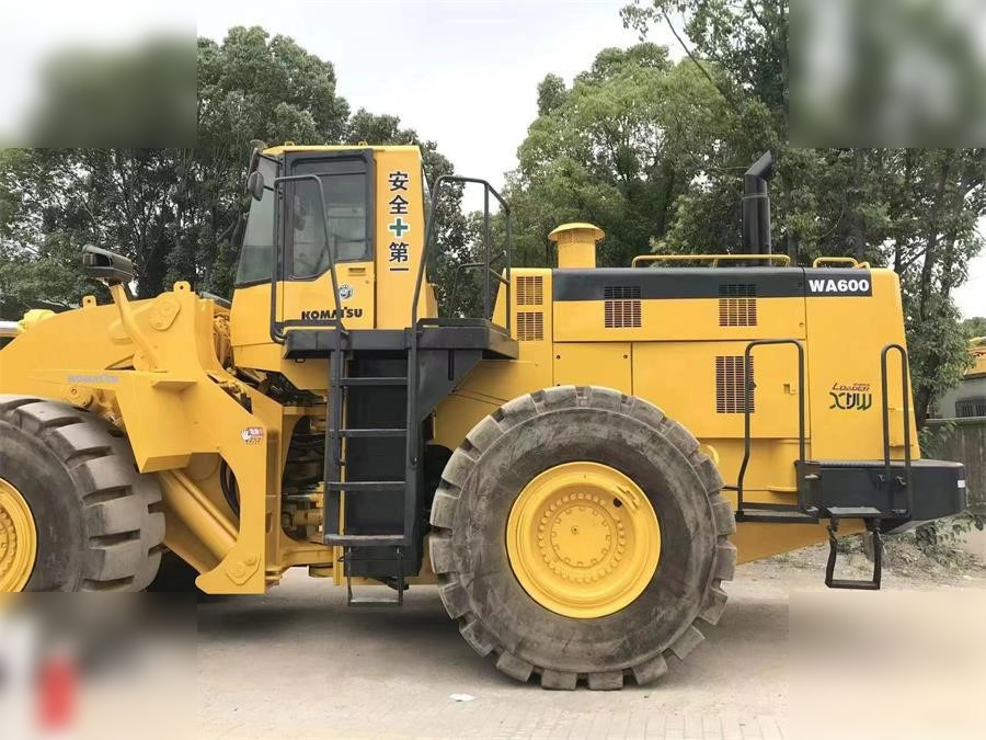 KOMATSU WA600-3 - Radlader: das Bild 3 KOMATSU WA600-3 - Radlader: das Bild 3