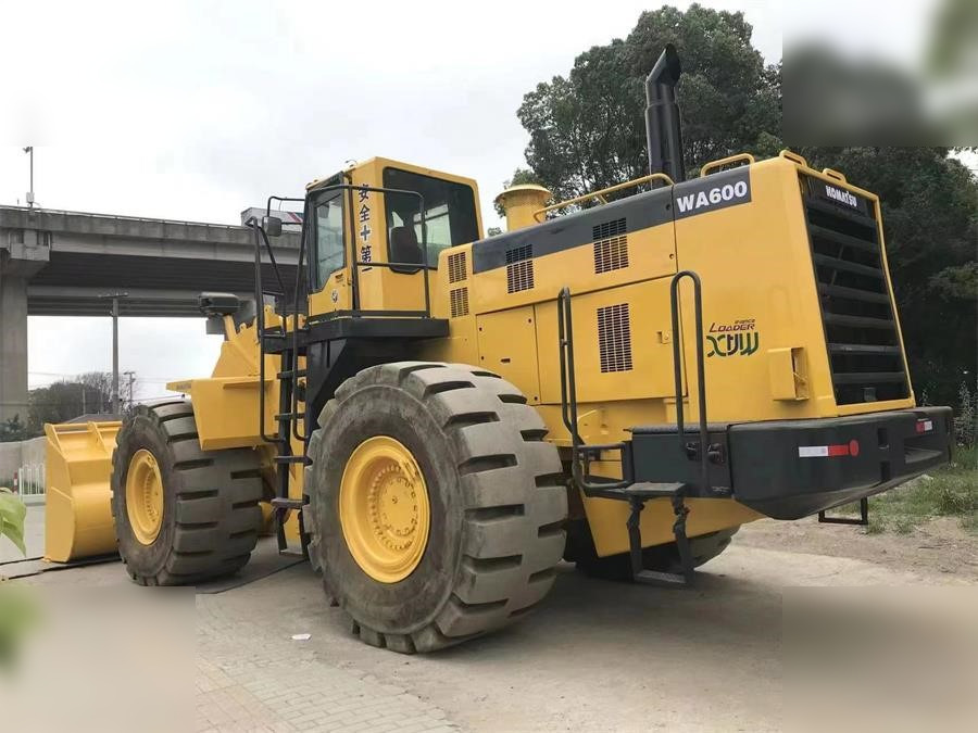 KOMATSU WA600-3 - Radlader: das Bild 5 KOMATSU WA600-3 - Radlader: das Bild 5