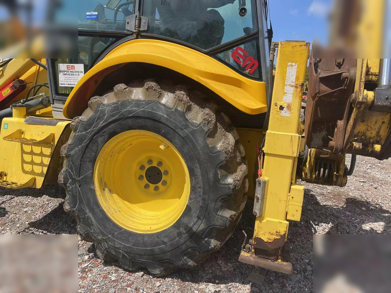 NEW HOLLAND LB95B-4PT - Baggerlader: das Bild 5 NEW HOLLAND LB95B-4PT - Baggerlader: das Bild 5