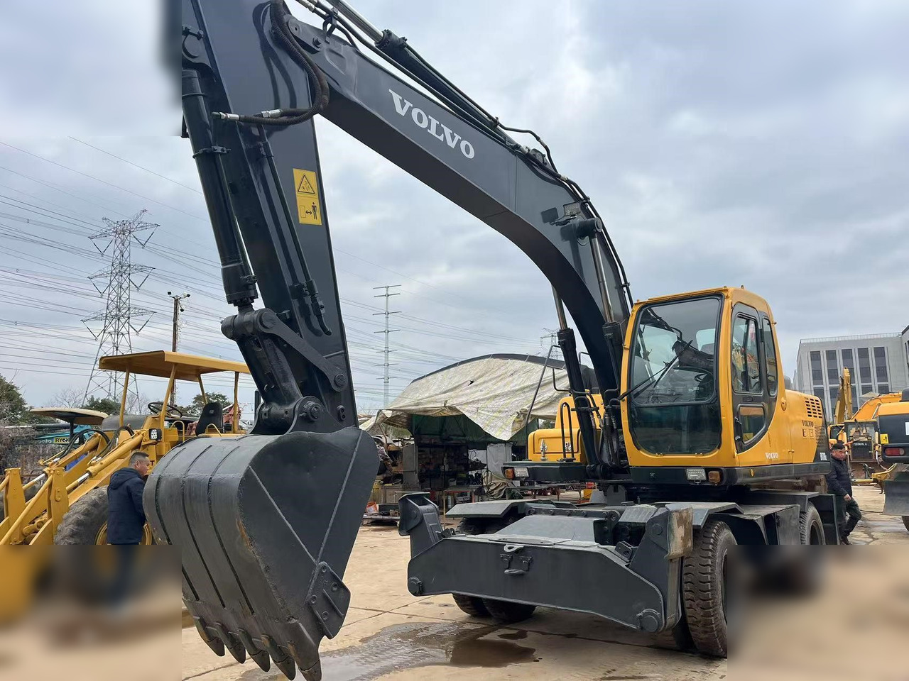VOLVO EW170 - Mobilbagger: das Bild 3 VOLVO EW170 - Mobilbagger: das Bild 3
