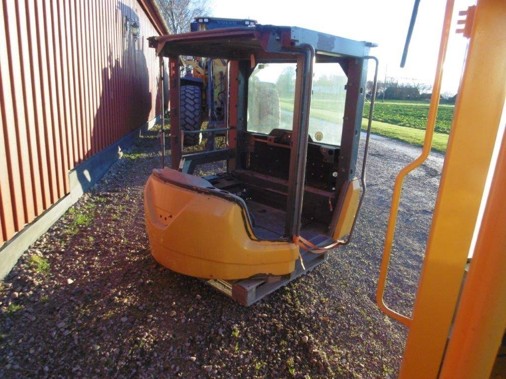 Hytt Volvo L60F - Fahrerhaus für Baumaschine: das Bild 3 Hytt Volvo L60F - Fahrerhaus für Baumaschine: das Bild 3