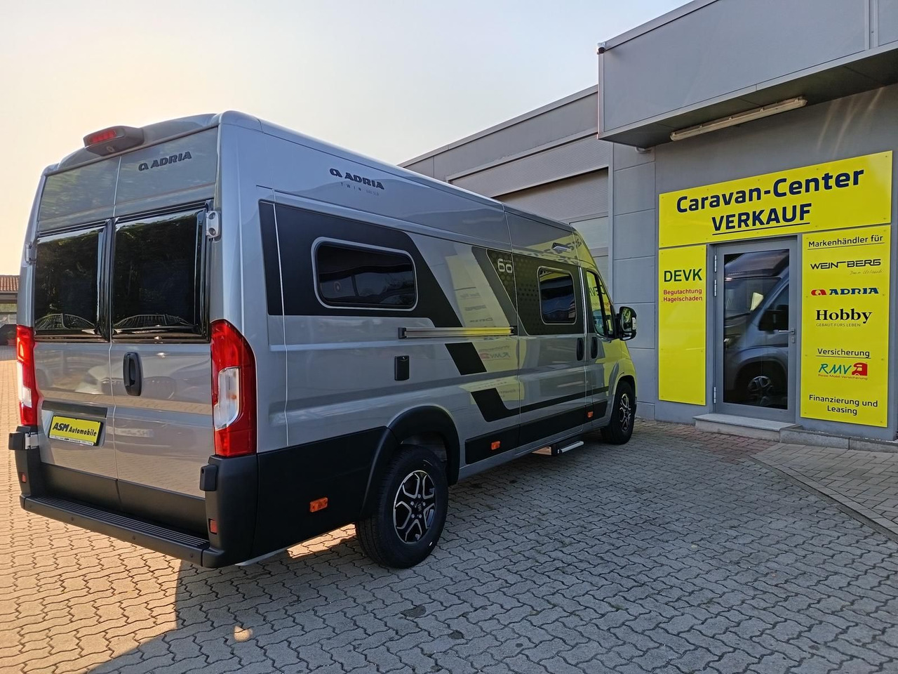 Adria Twin "60Y" 640 SLB*180 PS*4,25t MAXI*COMBI D 6E* - Camper Van: das Bild 5 Adria Twin "60Y" 640 SLB*180 PS*4,25t MAXI*COMBI D 6E* - Camper Van: das Bild 5