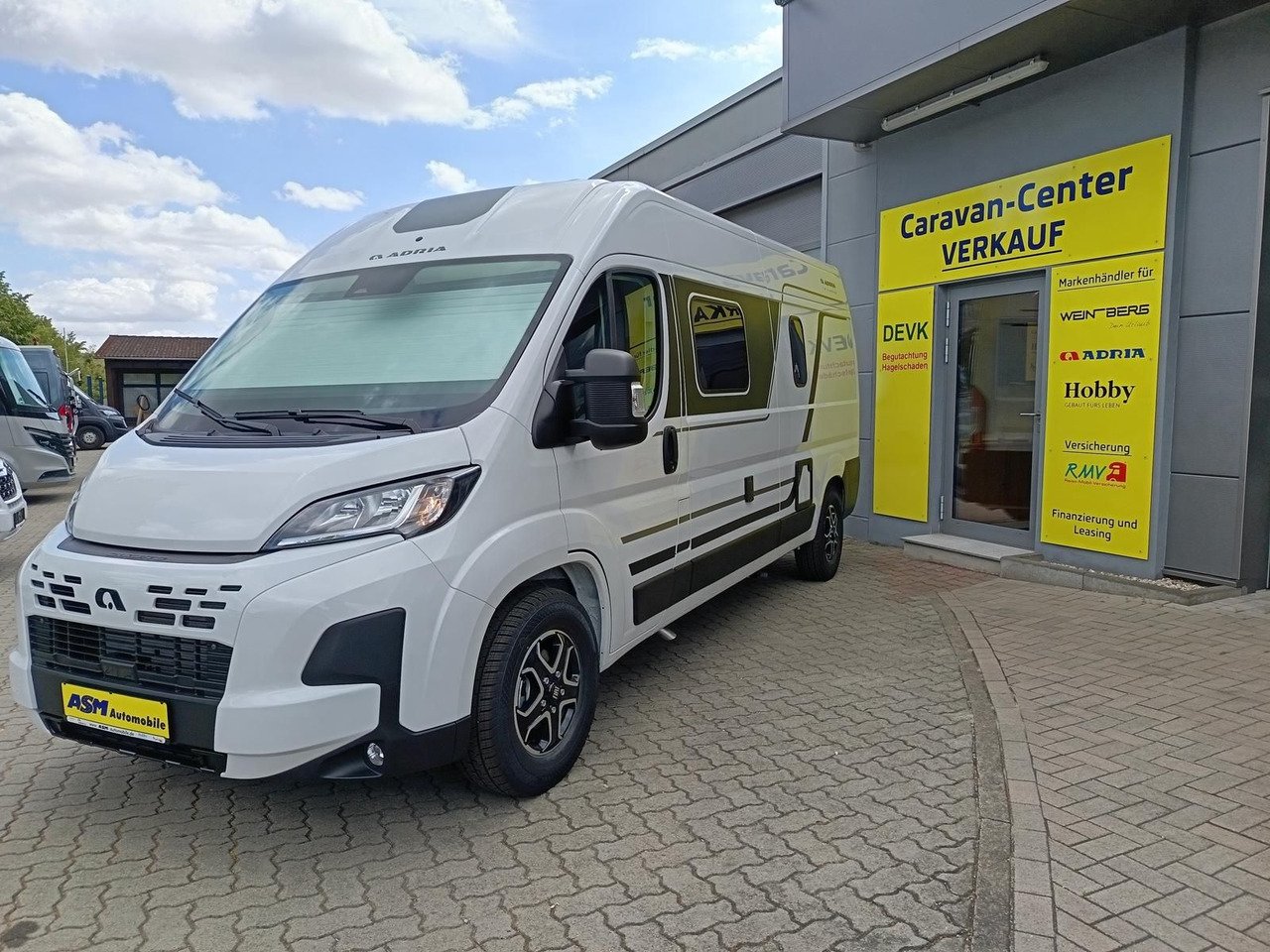 Adria Twin Twin 600 SPB Family*SAFETY*STYLE*DAB*SOFORT - Camper Van: das Bild 2 Adria Twin Twin 600 SPB Family*SAFETY*STYLE*DAB*SOFORT - Camper Van: das Bild 2