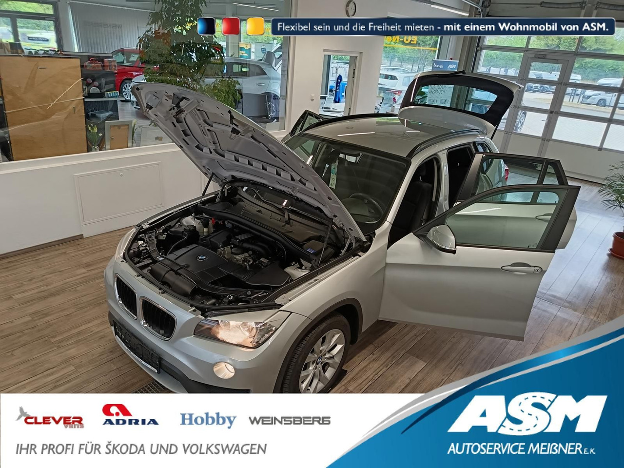 BMW X1 sDrive 18i 110 kW*SITZHEIZUNG*KLIMAAUTOMATIK - SUV/ Geländewagen: das Bild 1 BMW X1 sDrive 18i 110 kW*SITZHEIZUNG*KLIMAAUTOMATIK - SUV/ Geländewagen: das Bild 1