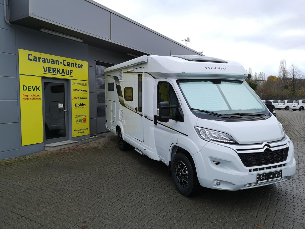Hobby Optima V65 GE Ontour*AHK*NAVI*MARKISE*SOFORT* - Teilintegriertes Wohnmobil: das Bild 2 Hobby Optima V65 GE Ontour*AHK*NAVI*MARKISE*SOFORT* - Teilintegriertes Wohnmobil: das Bild 2
