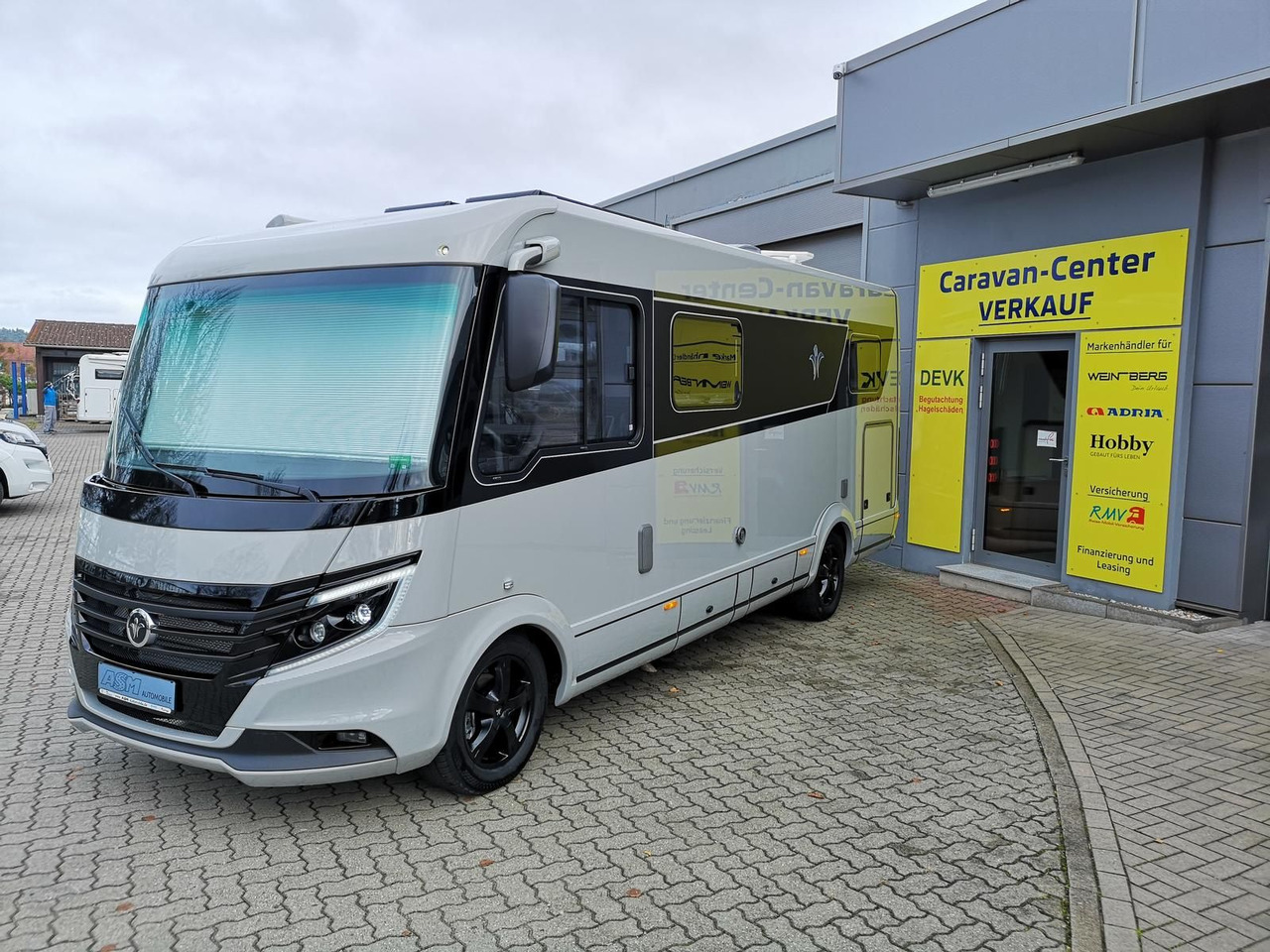 Niesmann + Bischoff iSmove 6.9 E 132 kW+AHK+SOLAR+ALDE+KLIMA+NAVI - Integriertes Wohnmobil: das Bild 2 Niesmann + Bischoff iSmove 6.9 E 132 kW+AHK+SOLAR+ALDE+KLIMA+NAVI - Integriertes Wohnmobil: das Bild 2