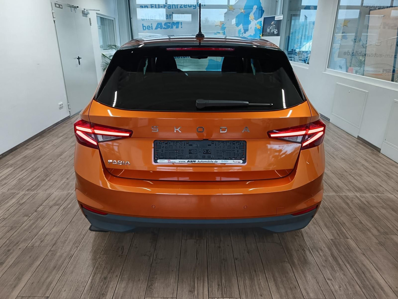 Skoda Fabia 130 Jahre 1,0 TSI*AHK-VORBER.*5J.GARANTIE* - Limousine: das Bild 5 Skoda Fabia 130 Jahre 1,0 TSI*AHK-VORBER.*5J.GARANTIE* - Limousine: das Bild 5