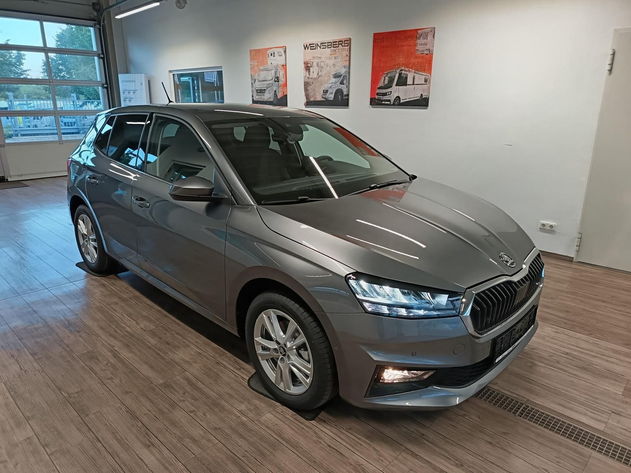 Skoda Fabia 30 Jahre DSG*VORBER.AHK*LED*R-KAM*TEMP*DAB - Limousine: das Bild 3 Skoda Fabia 30 Jahre DSG*VORBER.AHK*LED*R-KAM*TEMP*DAB - Limousine: das Bild 3