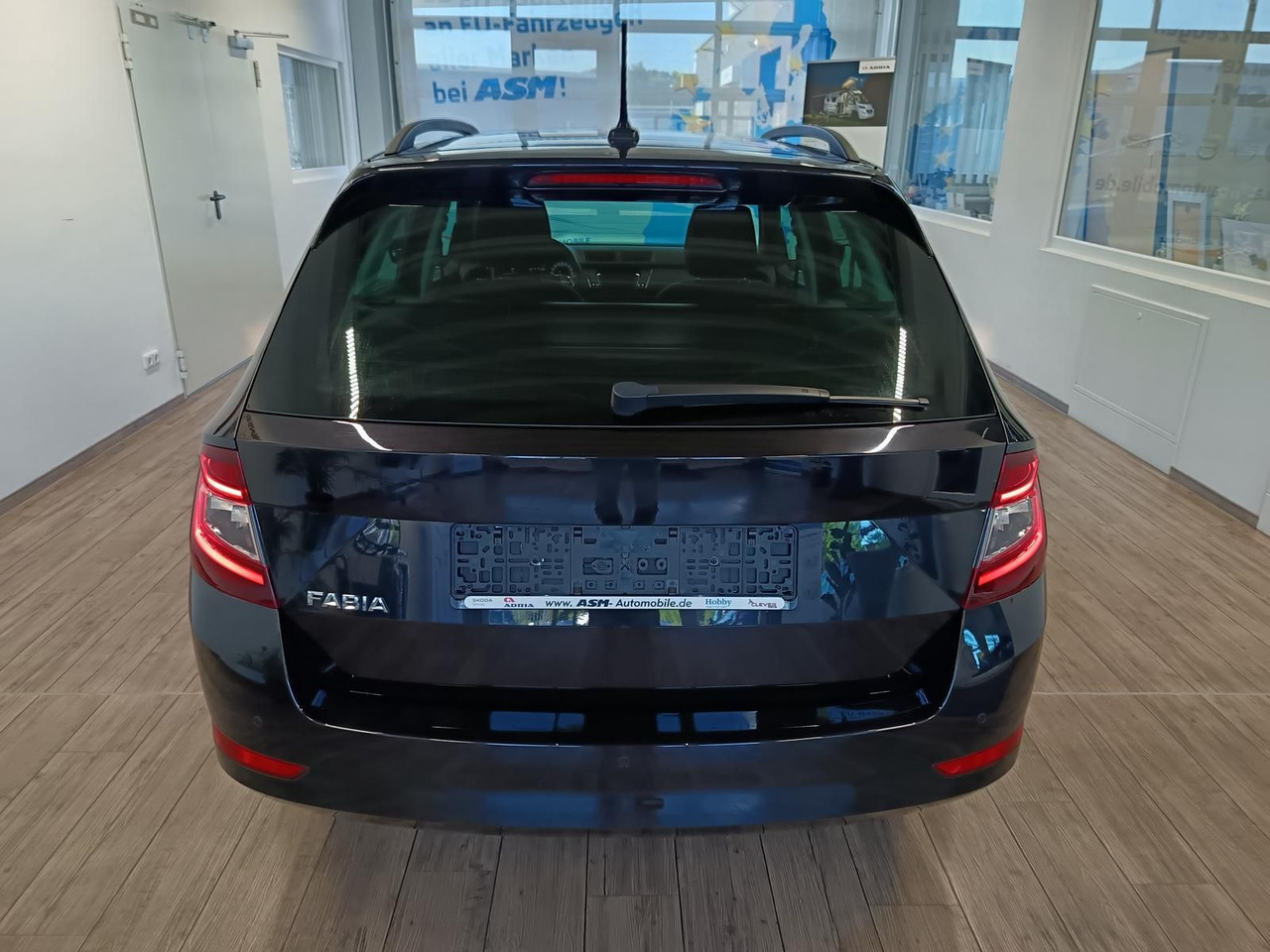 Skoda Fabia Ambition Combi 1,0 TSI*Bi-LED*NAVI*SHZ*DAB - PKW: das Bild 5 Skoda Fabia Ambition Combi 1,0 TSI*Bi-LED*NAVI*SHZ*DAB - PKW: das Bild 5