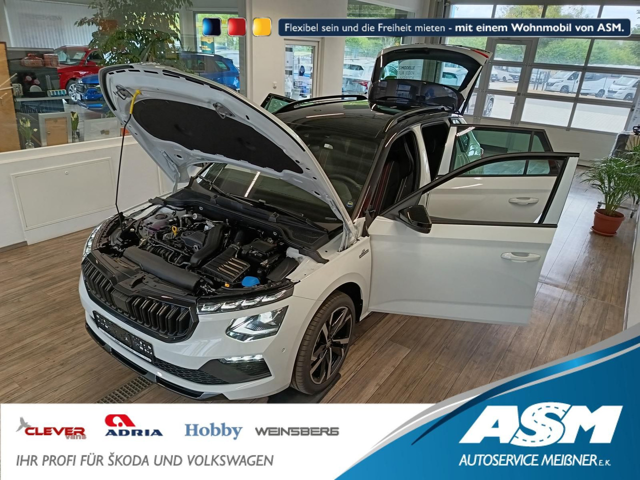 Skoda Kamiq Monte Carlo 1,5 TSI DSG*AHK*PANO*LED*ACC* - SUV/ Geländewagen: das Bild 1 Skoda Kamiq Monte Carlo 1,5 TSI DSG*AHK*PANO*LED*ACC* - SUV/ Geländewagen: das Bild 1