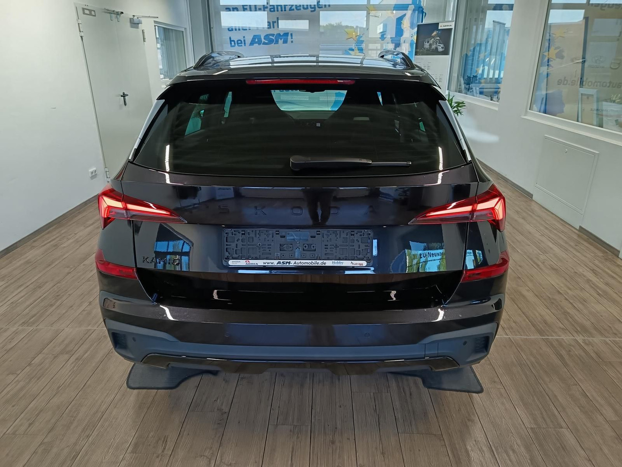 Skoda Kamiq Monte Carlo 1,5 TSI DSG*AHK*PANO*LED*ACC* - SUV/ Geländewagen: das Bild 5 Skoda Kamiq Monte Carlo 1,5 TSI DSG*AHK*PANO*LED*ACC* - SUV/ Geländewagen: das Bild 5